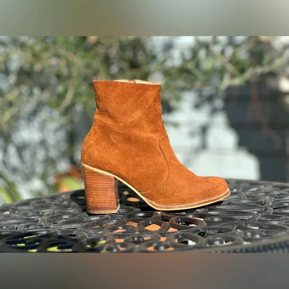 House of Harlow — Arabella Suede Ankle Boots - Picture 2 of 6